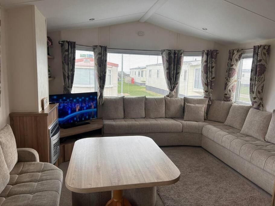 Red Lion Caravan Park, Арброт Екстериор снимка